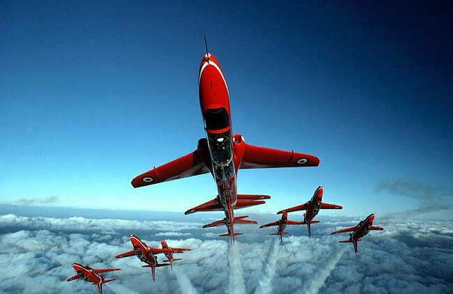 Red arrows at the top of a loop.