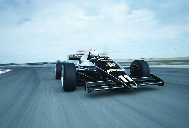 Lotus JPS. Formula One car.